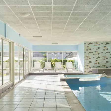 D'angleterre מלון 3*