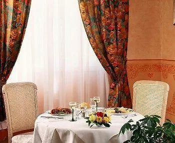 D'angleterre Szálloda 3*